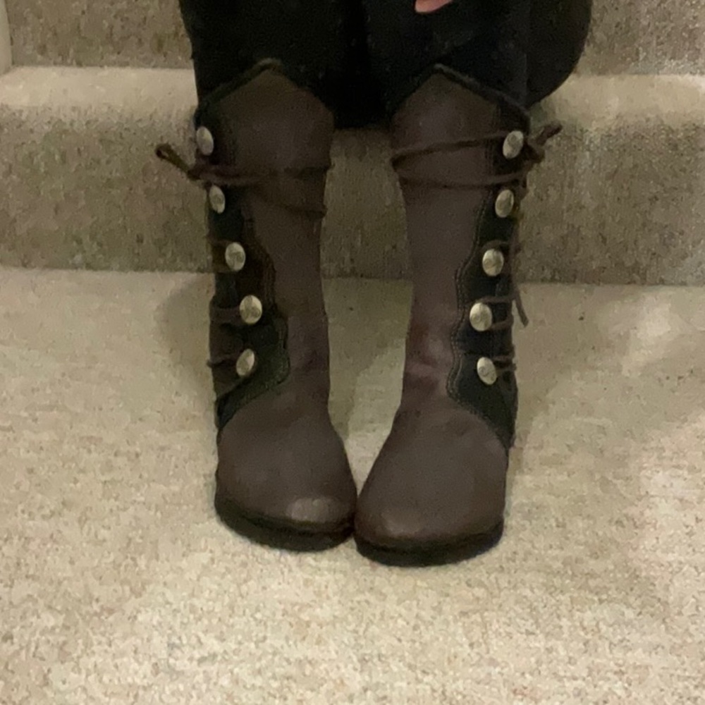 Salt Spring Custom Moccasins
